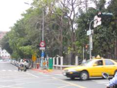 ���k������